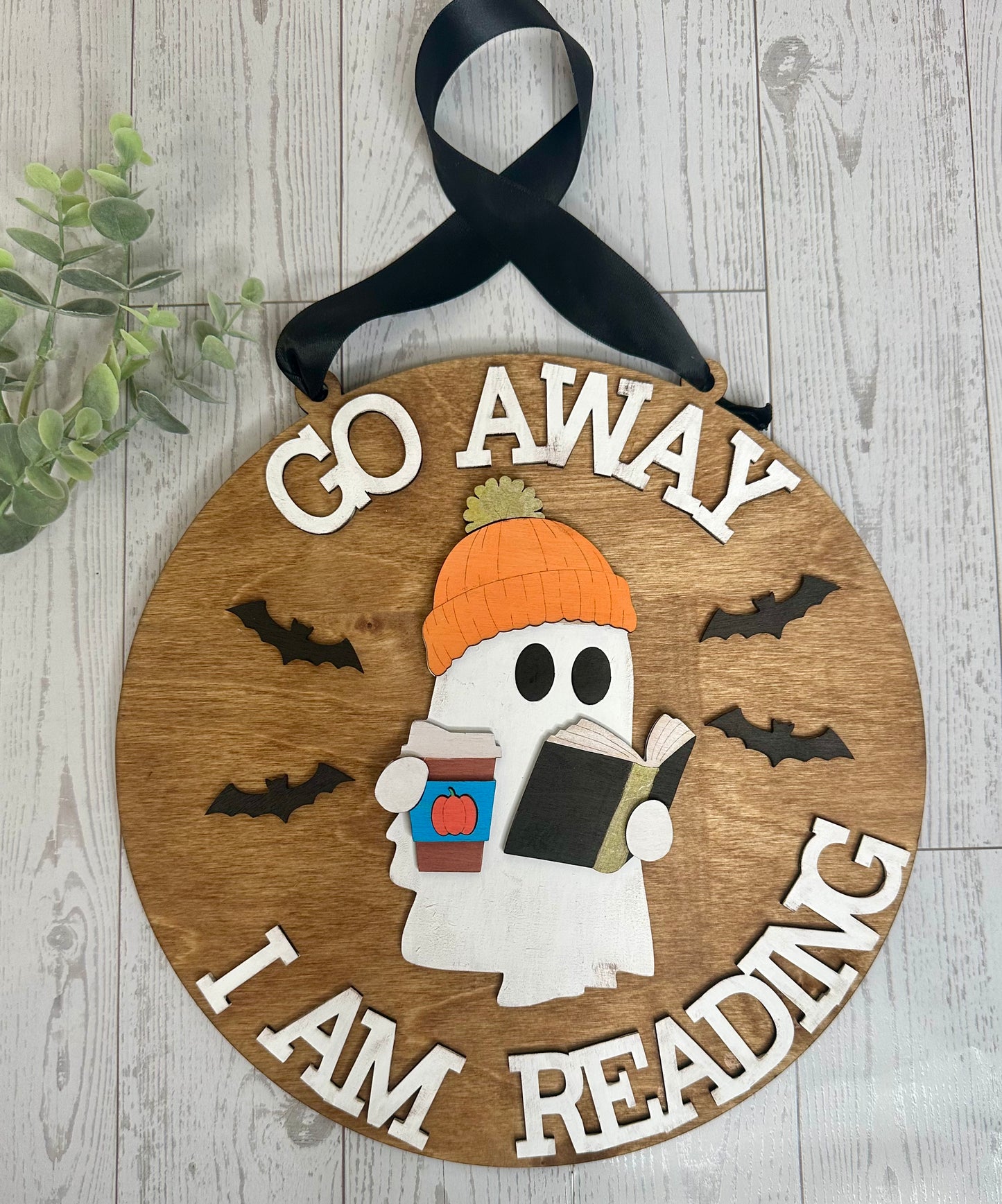 12” Reading Ghost Door Hanger